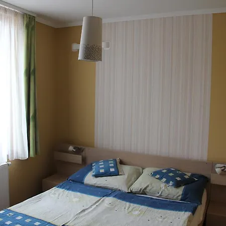 Appartamento Edit Apartman Balatonlelle